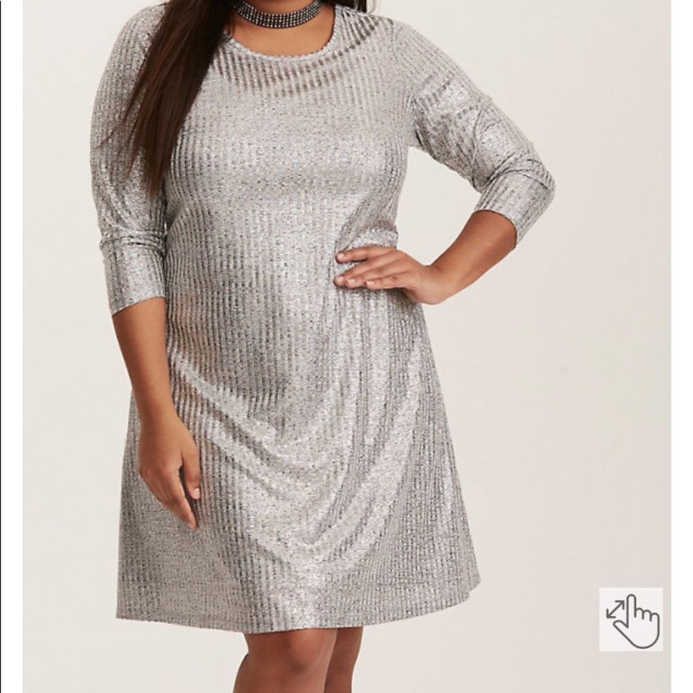 TORRID SILVER METALLIC SHIMMER RIBBED KNIT TRAPEZE DRESS Size 0